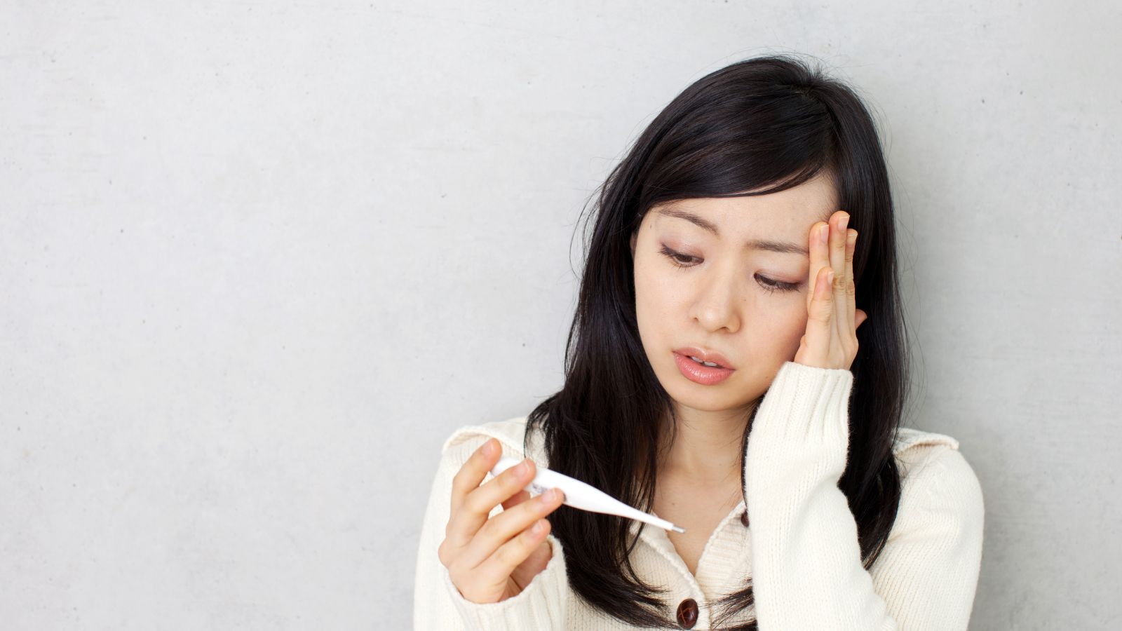 khi-ban-bi-sot-nen-an-gi-de-nhanh-khoi-1