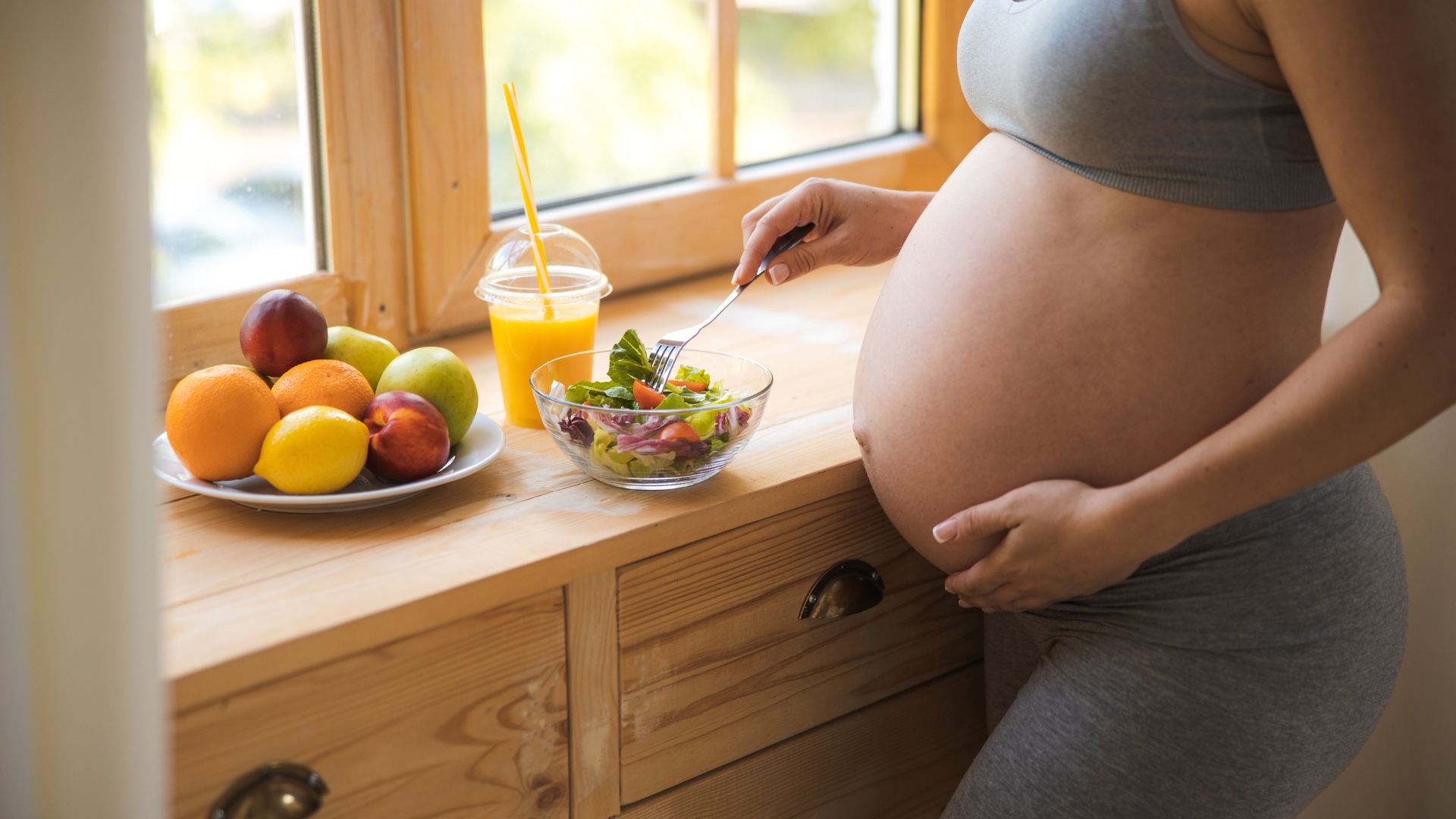 Khí hư khi mang thai có màu gì? Nguyên nhân, dấu hiệu và cách xử lý 4