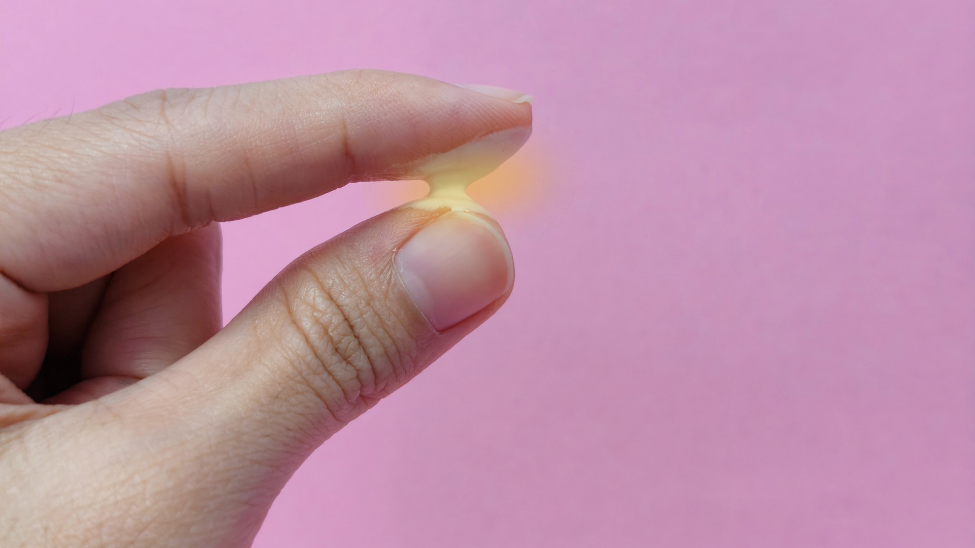 Khí hư vàng nhạt không mùi có thể là hiện tượng sinh lý bình thường