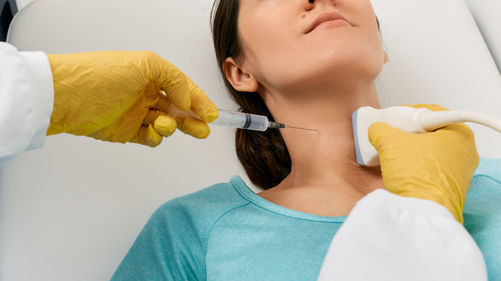 Khi nào cần chọc sinh thiết tuyến giáp?