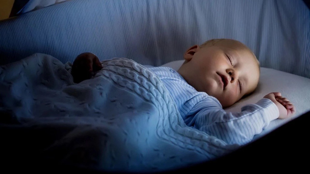 Tạo không gian ngủ yên tĩnh giúp trẻ dễ đi vào giấc ngủ