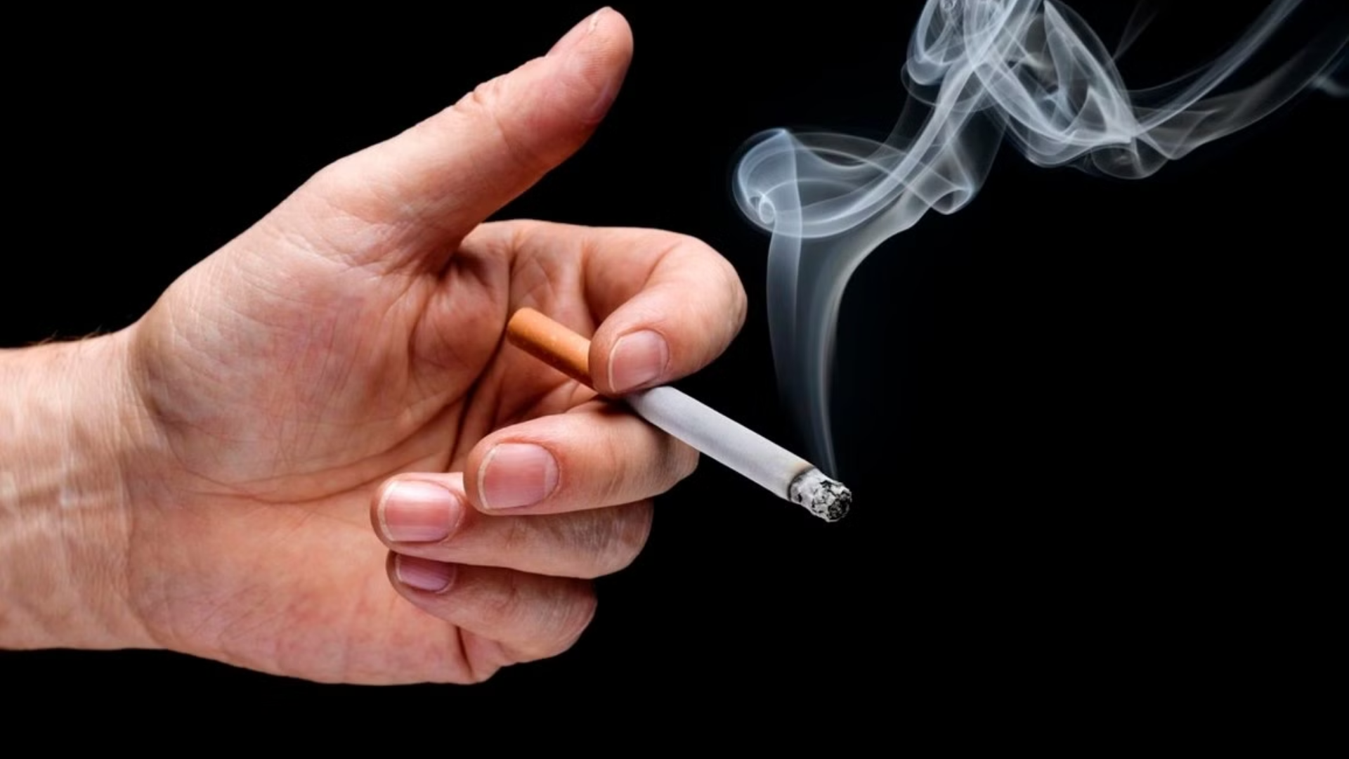 Thay đổi lối sống lành mạnh, không hút thuốc, hạn chế khói thuốc giúp bảo vệ phổi lâu dài