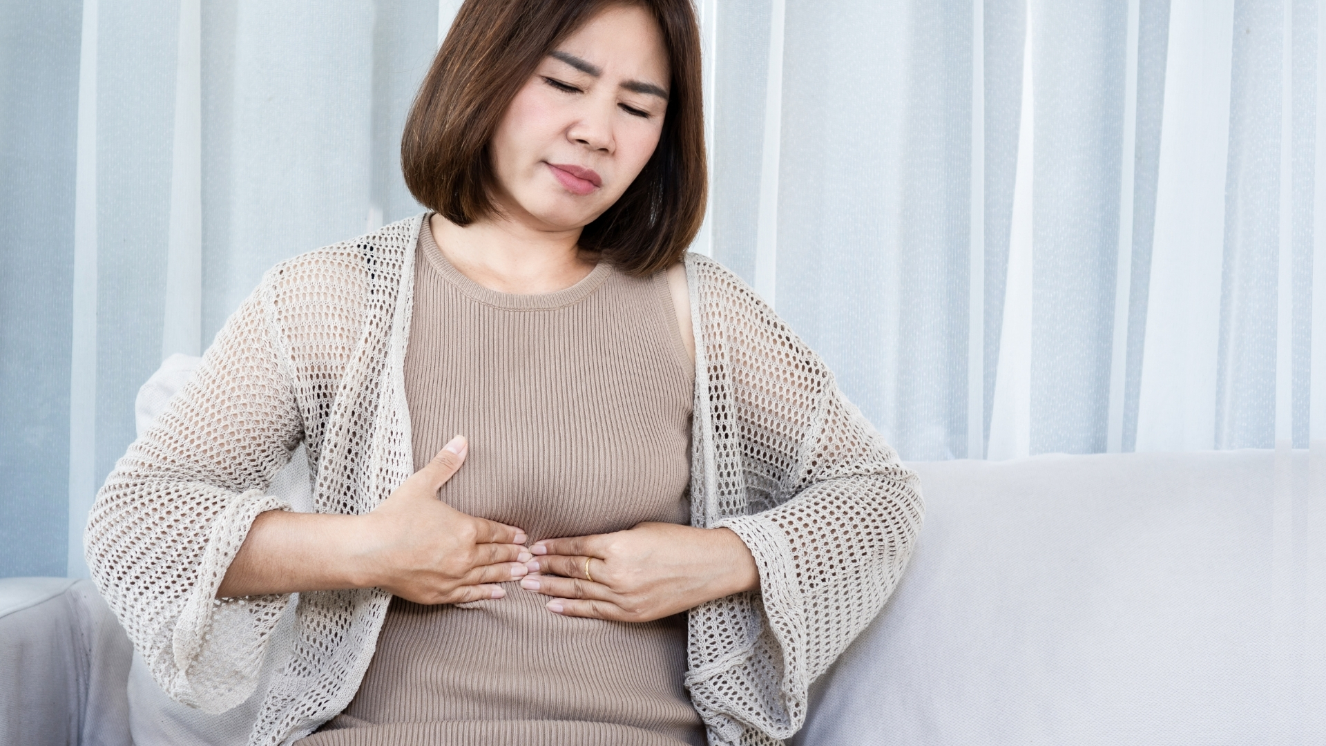 Một số người có hệ tiêu hóa nhạy cảm nên cân nhắc khi ăn nhiều lá hẹ