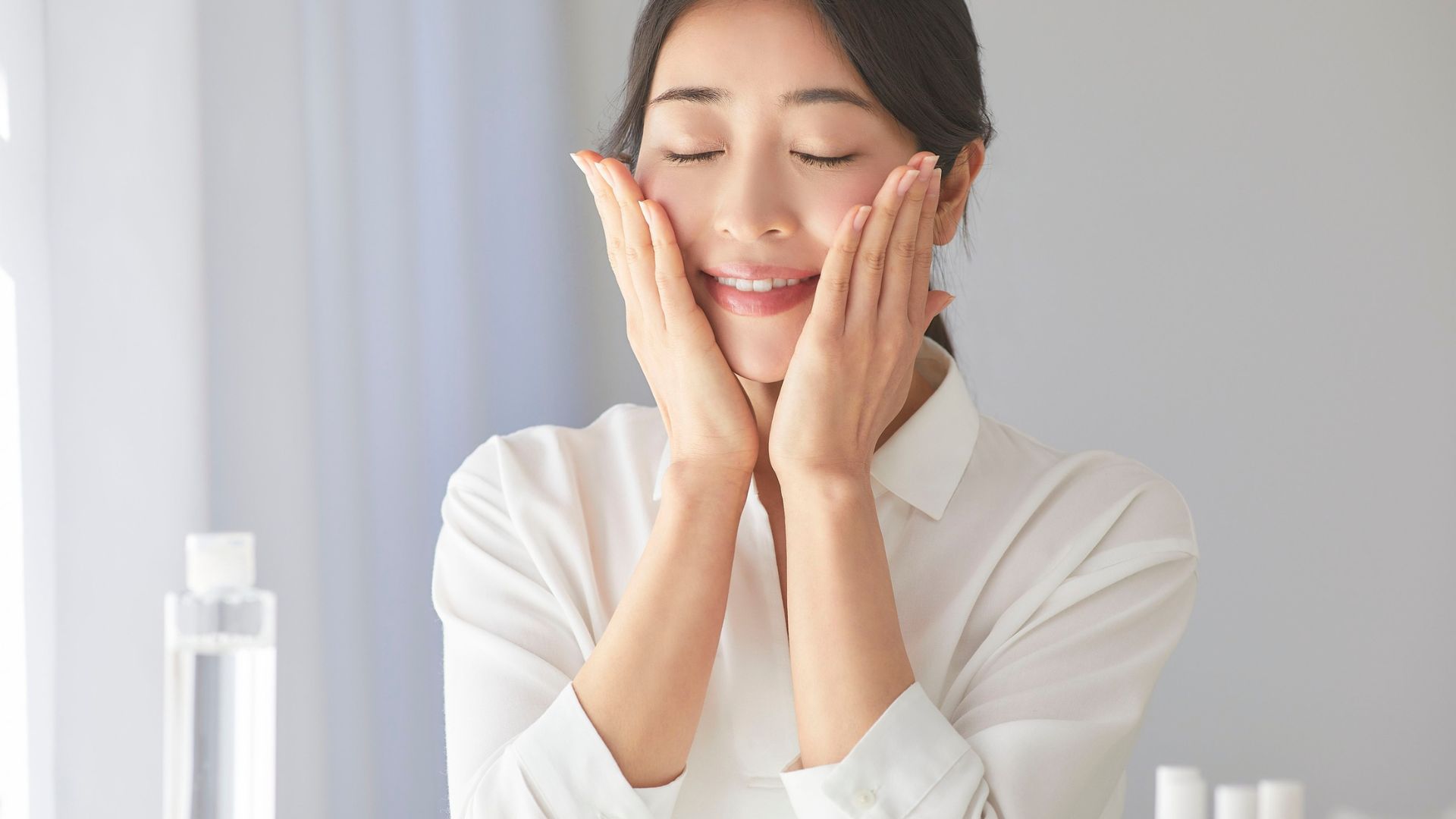 Chăm sóc da đúng cách giúp kiểm soát lang ben trắng và hạn chế tái phát