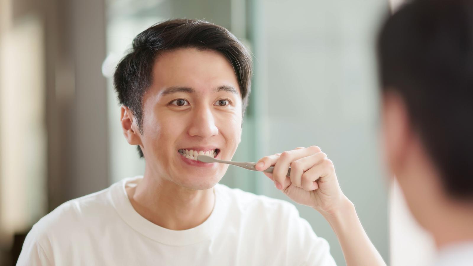 Giữ gìn vệ sinh kỹ lưỡng giúp ngăn ngừa sâu răng