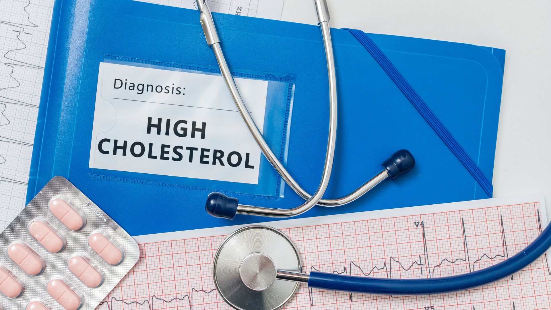 LDL cholesterol cao sẽ dẫn đến hình thành mảng xơ vữa gây nên các biến chứng tây tắc nghẽn mạch máu
