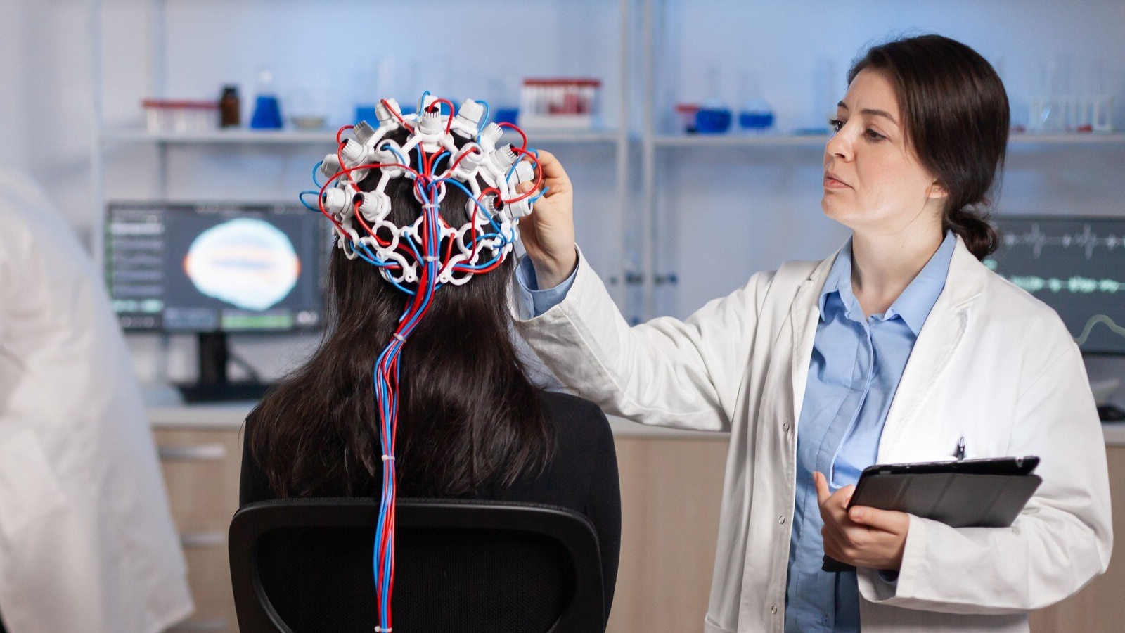 Vật lý trị liệu và phục hồi chức năng là phần quan trọng trong quá trình điều trị dài hạn