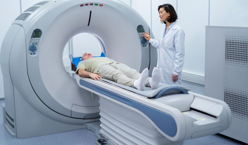 Chụp cộng hưởng từ (MRI) là một công cụ hỗ trợ chẩn đoán loạn sản xơ xương hàm