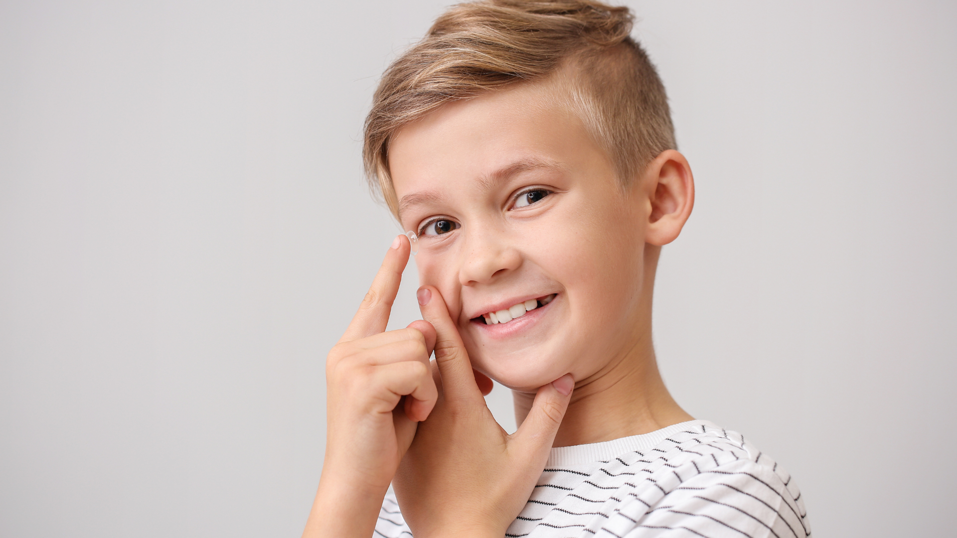 Loạn thị thường xuất phát từ yếu tố di truyền