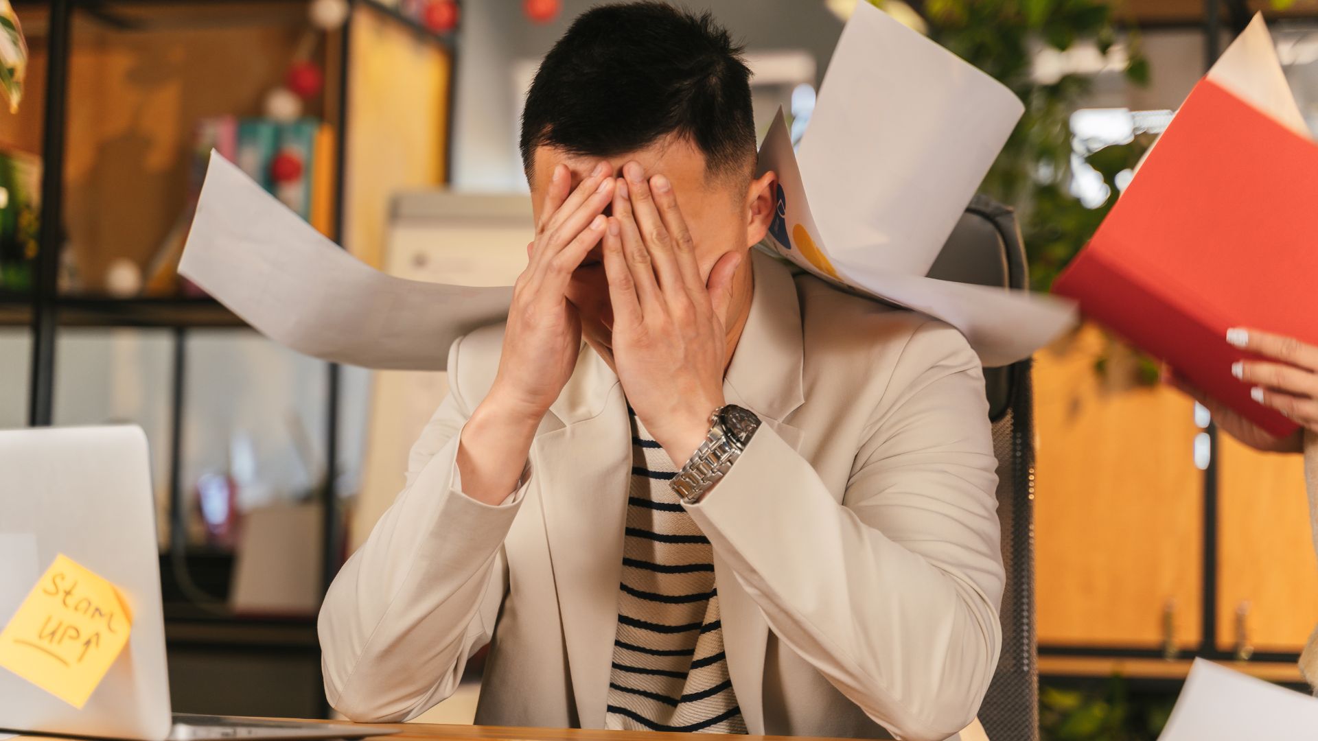Căng thẳng làm tăng nguy cơ mắc lưỡi bản đồ