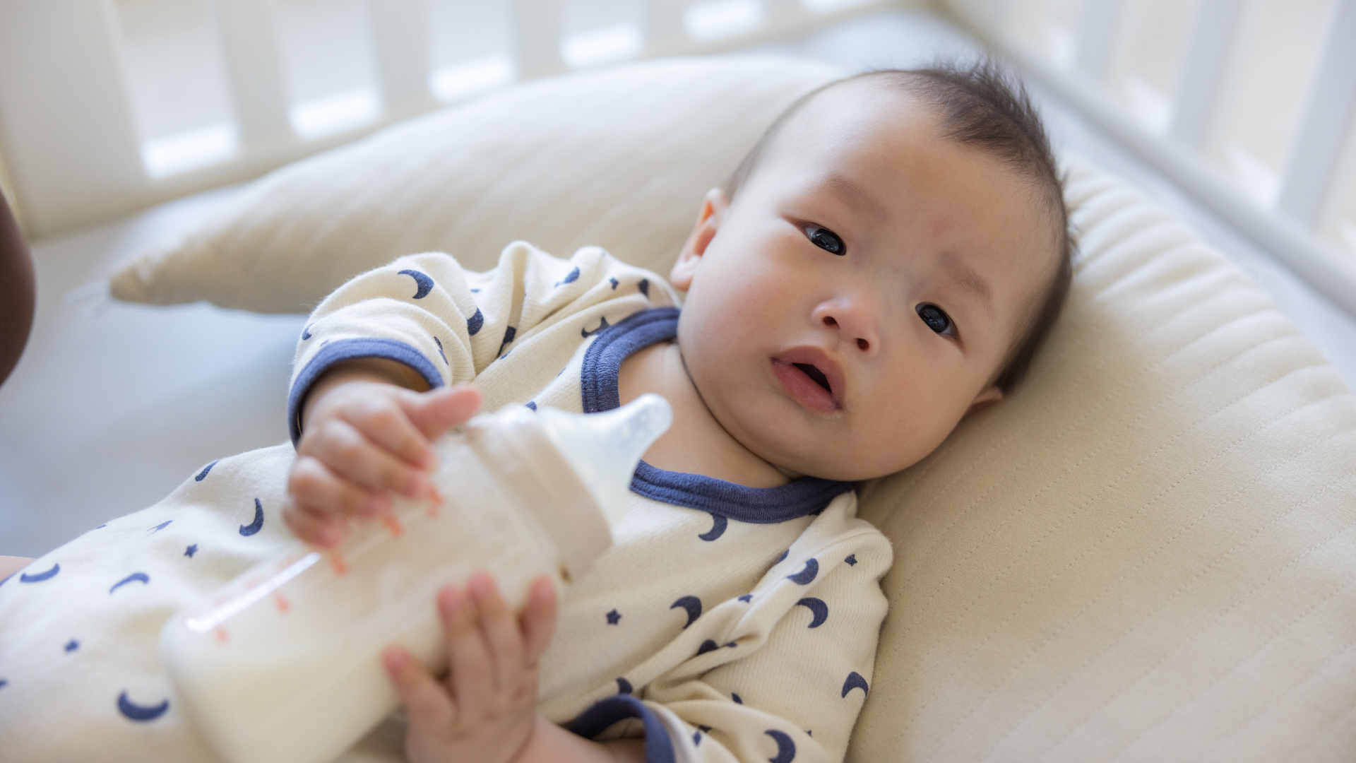 Nhận biết dấu hiệu bú đủ giúp điều chỉnh lượng sữa phù hợp