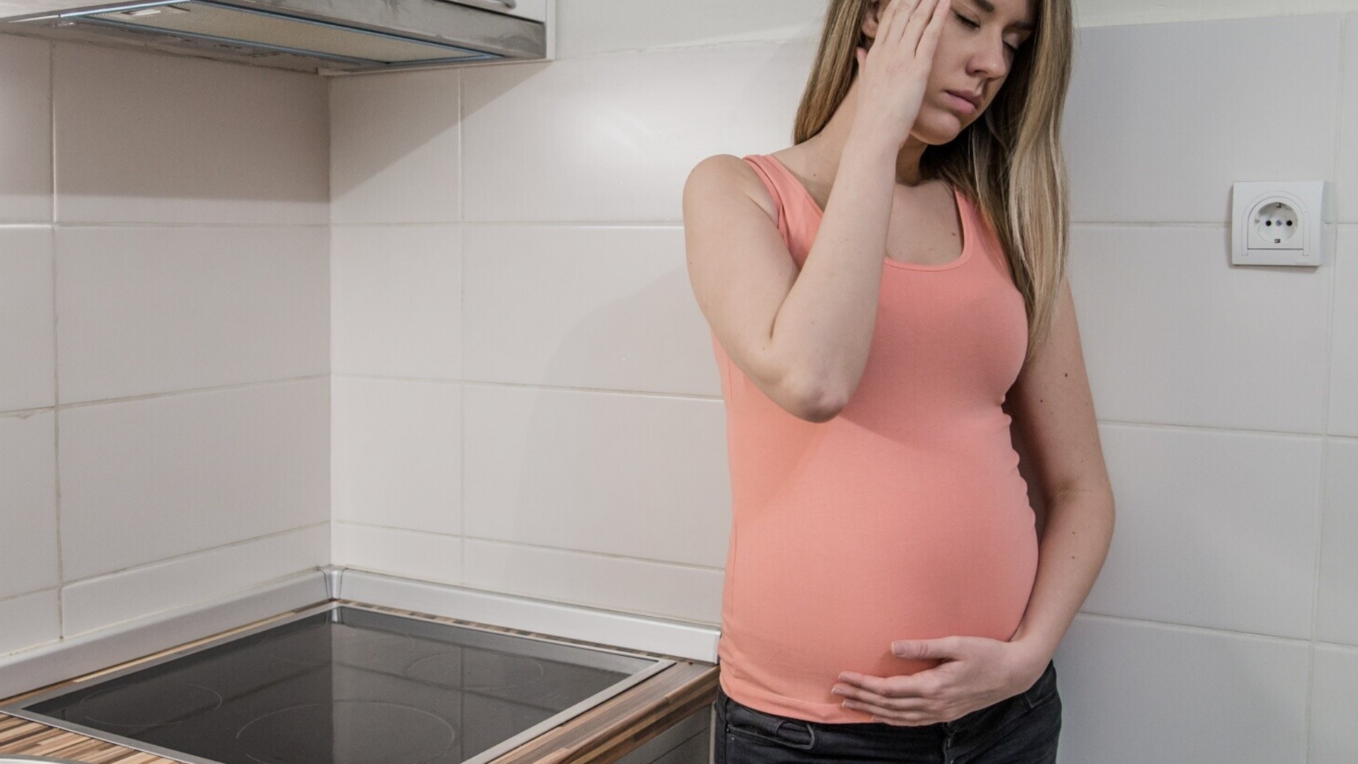 Nếu sau khi uống trà bí đao, mẹ bầu xuất hiện các triệu chứng như đau bụng, mệt mỏi thì nên ngưng sử dụng ngay và theo dõi sức khỏe