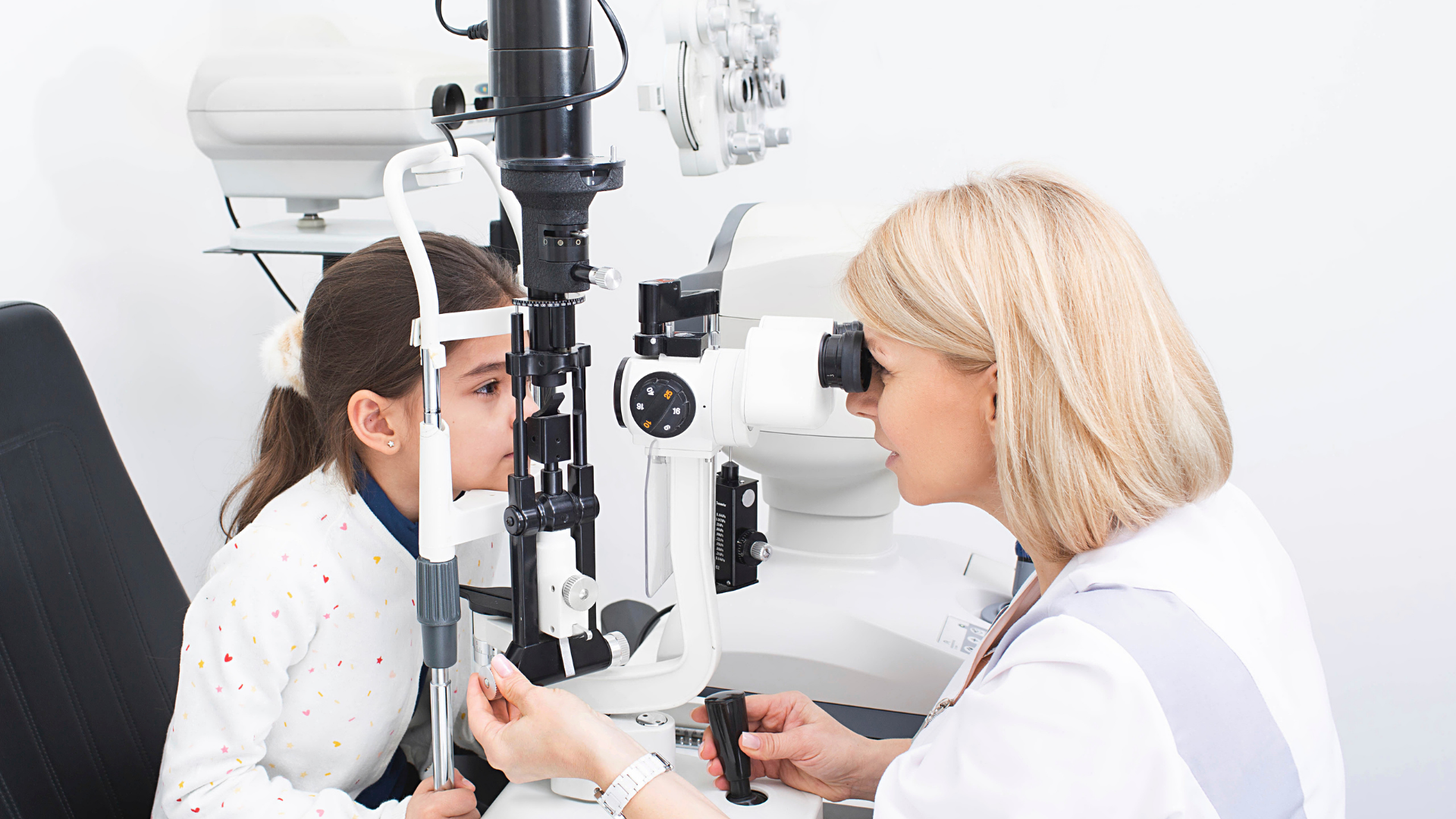 Vì sao thị lực không tương đương độ cận?