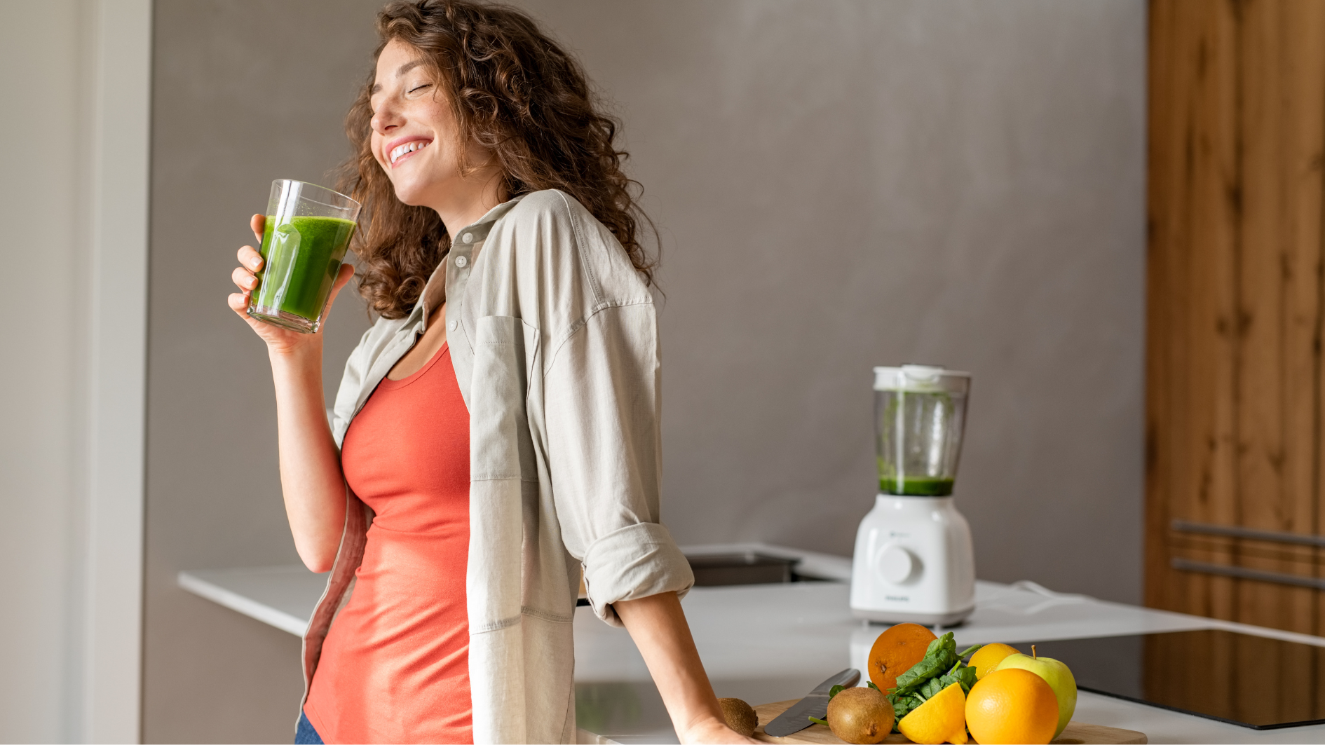 Nên uống nước ép vào buổi sáng để hấp thụ tối đa dưỡng chất