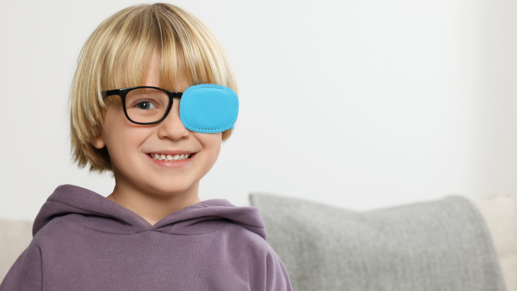 Che mắt khỏe (liệu pháp bịt mắt) là phương pháp điều trị phổ biến nhất trong nhược thị