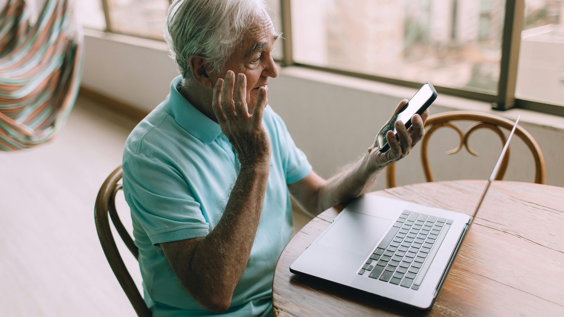 Người bị mất trí nhớ thường có biểu hiện đa dạng