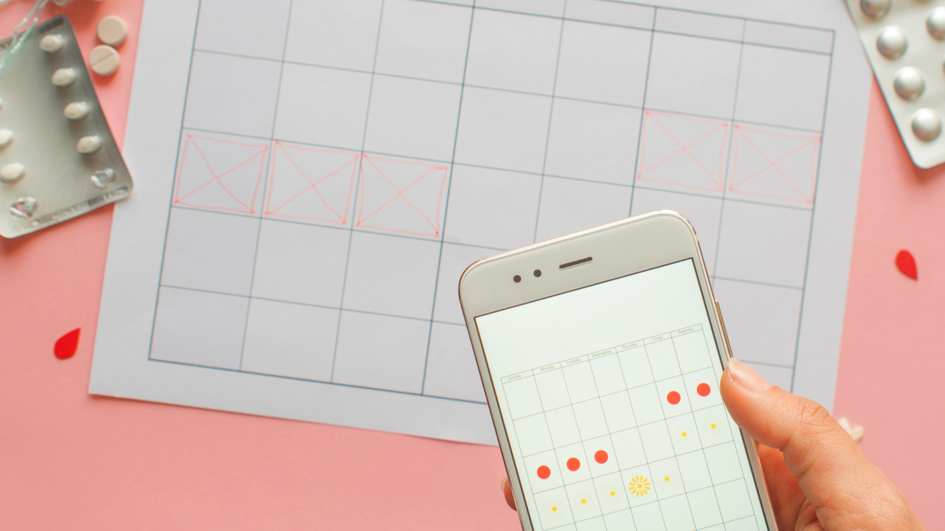 Máu báo thai xuất hiện trước hay sau kinh nguyệt là thắc mắc phổ biến của nhiều chị em