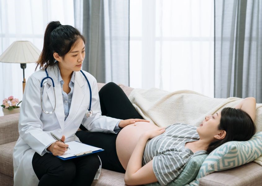 Làm gì khi có dấu hiệu sinh non? Mẹ bầu cần đi khám sản khoa ngay lập tức