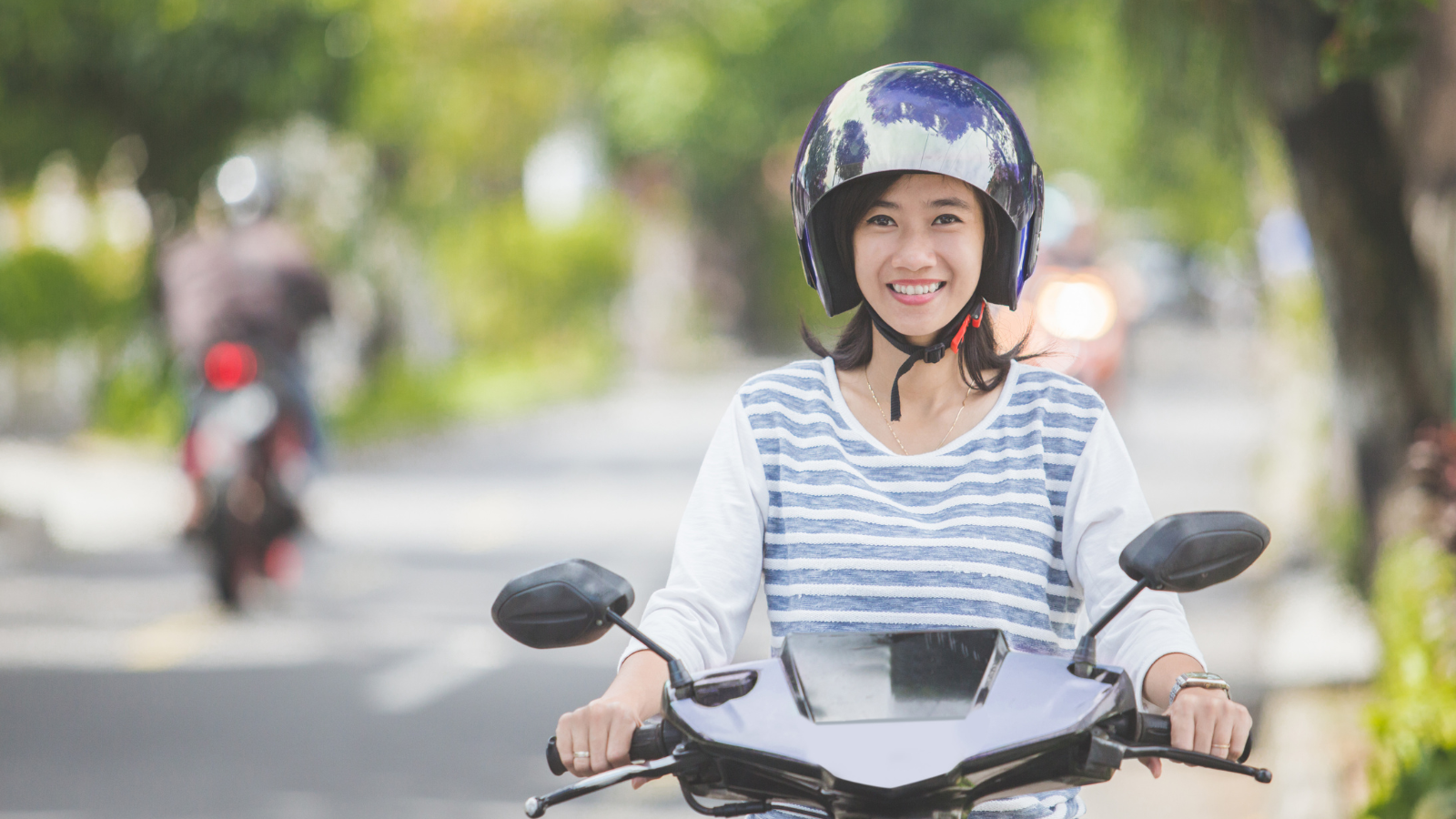 Thai ivf có đi xe máy được không là thắc mắc của nhiều người