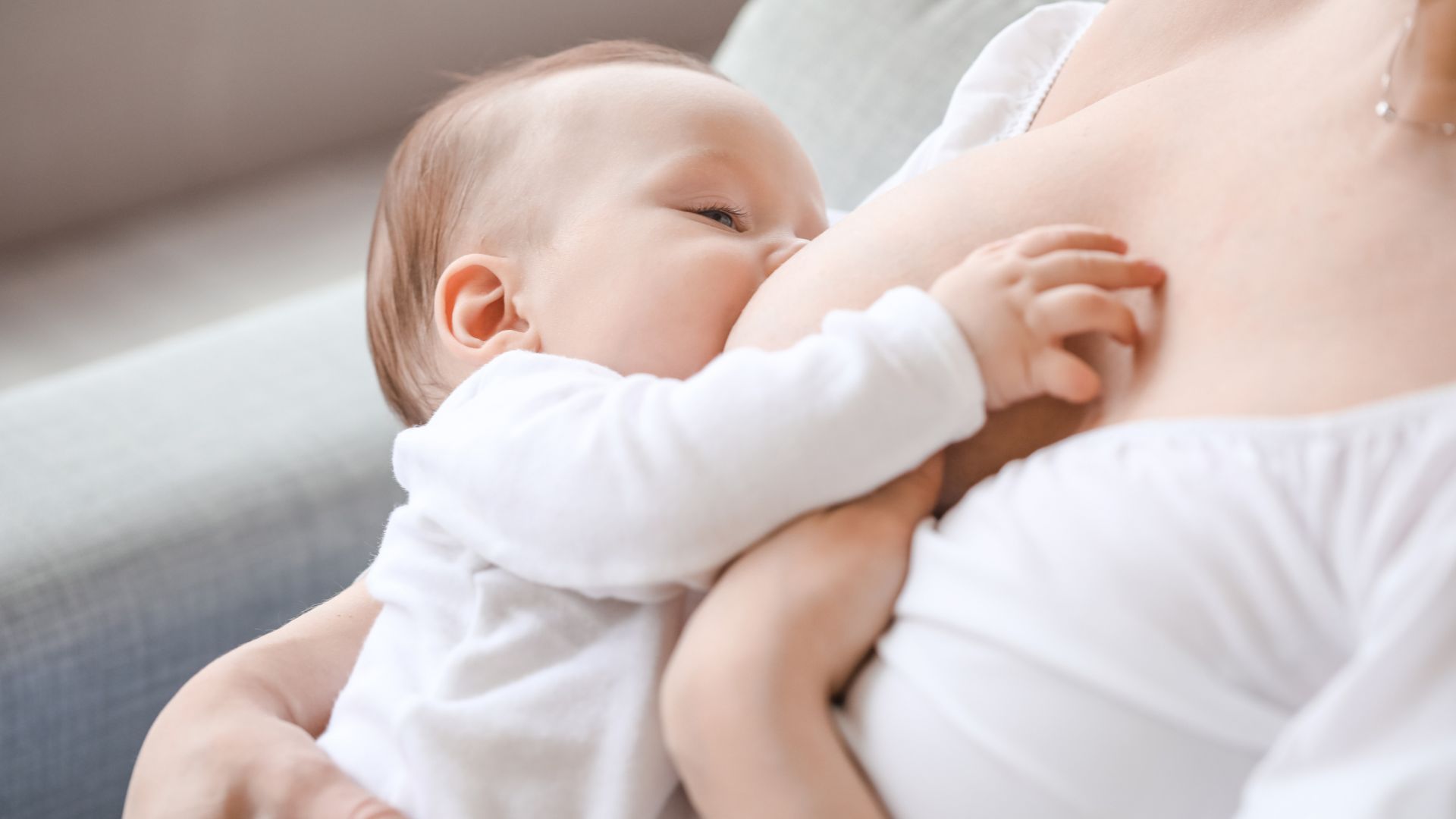Mẹ đang cho con bú có kinh nguyệt có sao không? Những điều cần lưu ý 1