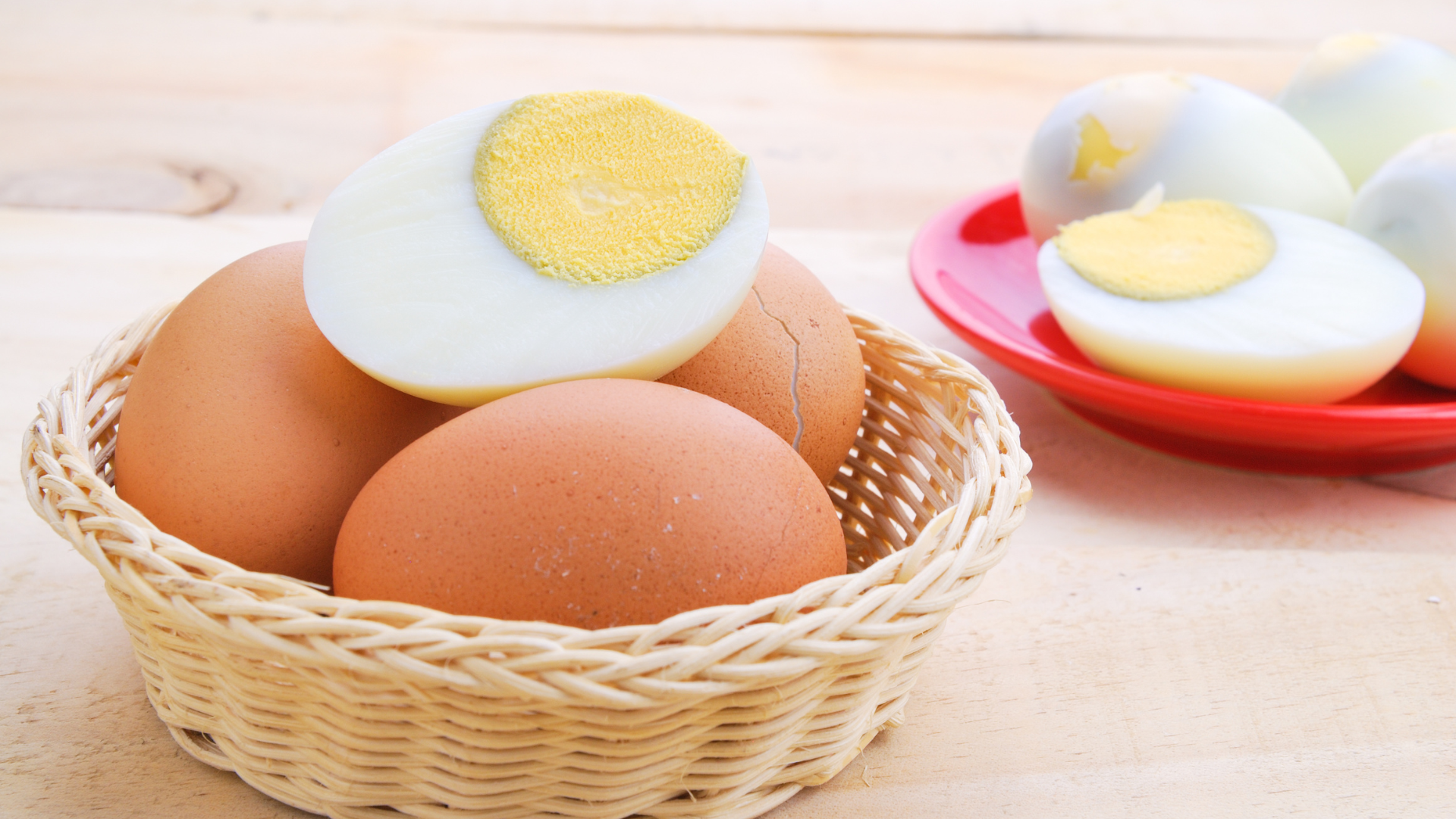 Mỡ máu có kiêng ăn trứng không? Người bị mỡ máu không nhất thiết phải loại bỏ hoàn toàn trứng khỏi khẩu phần ăn