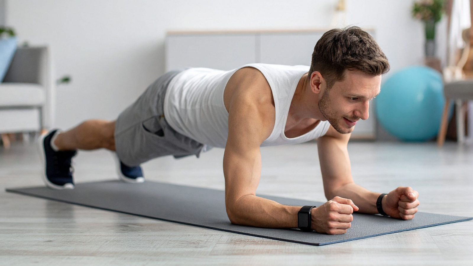 Duy trì thói quen tập thể dục đều đặn các ngày trong tuần