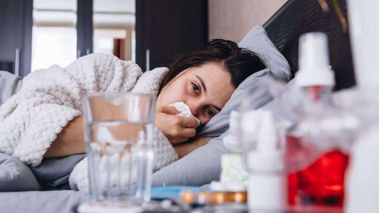 Mụn HIV là gì? Phân biệt mụn HIV và mụn thông thường 2