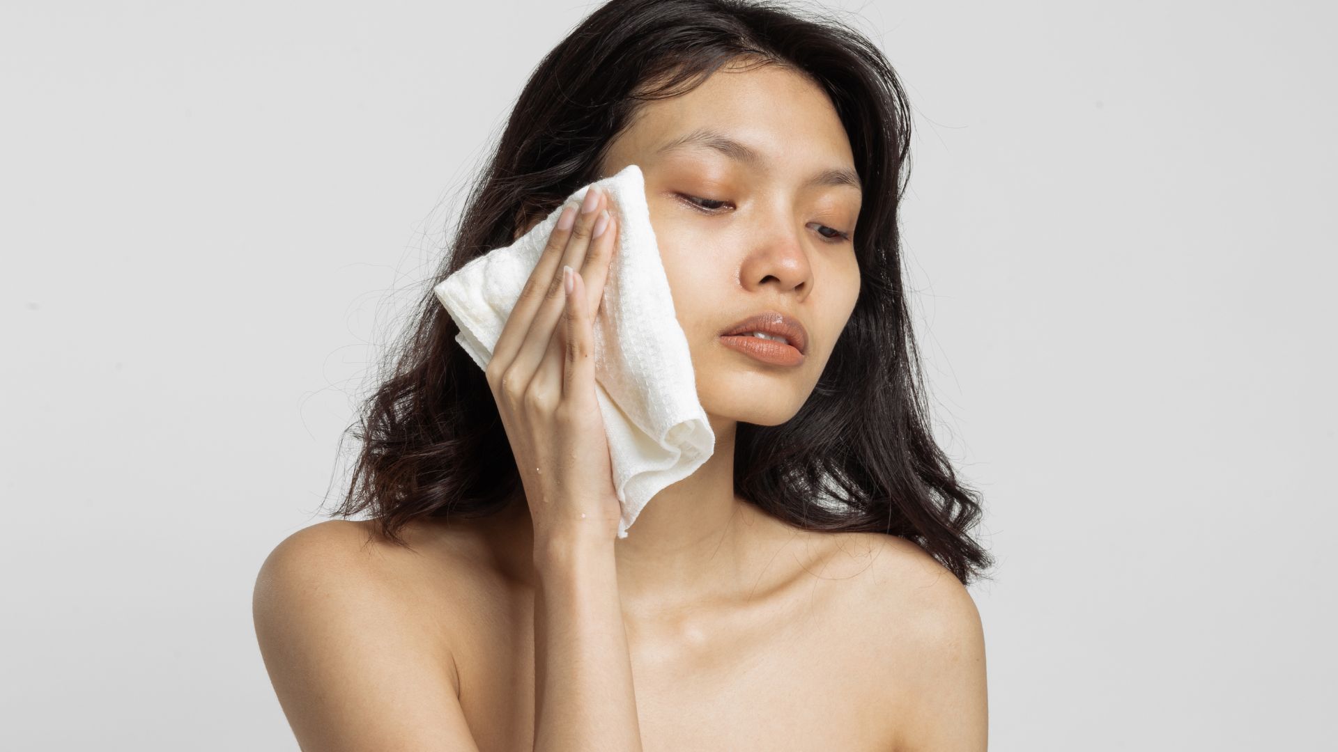 Mụn nhọt bị nhiễm trùng: Nhận biết sớm và chăm sóc đúng cách để tránh biến chứng 2