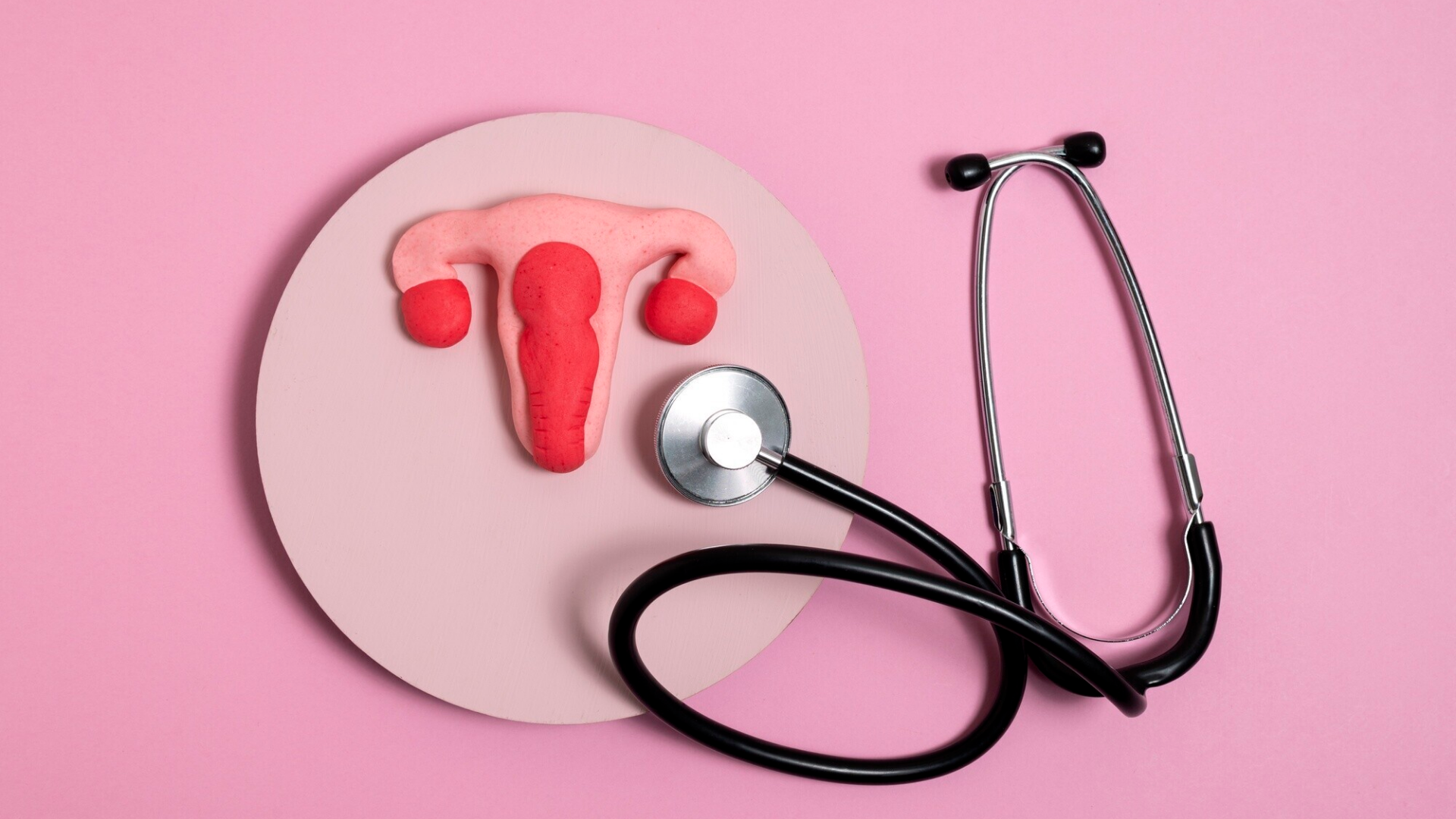 Việc khám phụ khoa định kỳ vẫn rất quan trọng để phát hiện ra nang Naboth kịp thời