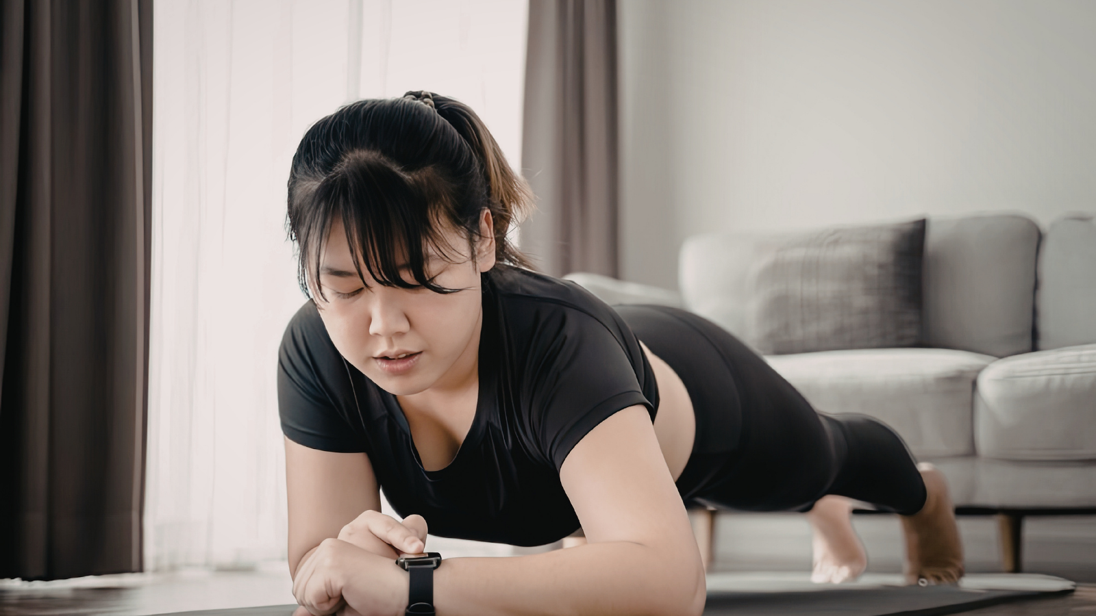 Tập plank sai kỹ thuật có thể làm giảm hiệu quả và tăng nguy cơ chấn thương