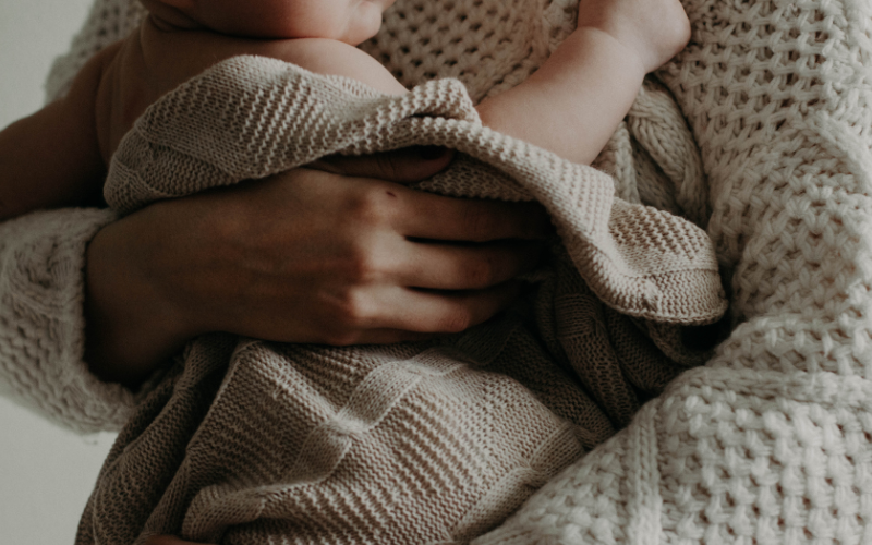 nen-tiem-phong-cum-cho-tre-vao-thang-may-3