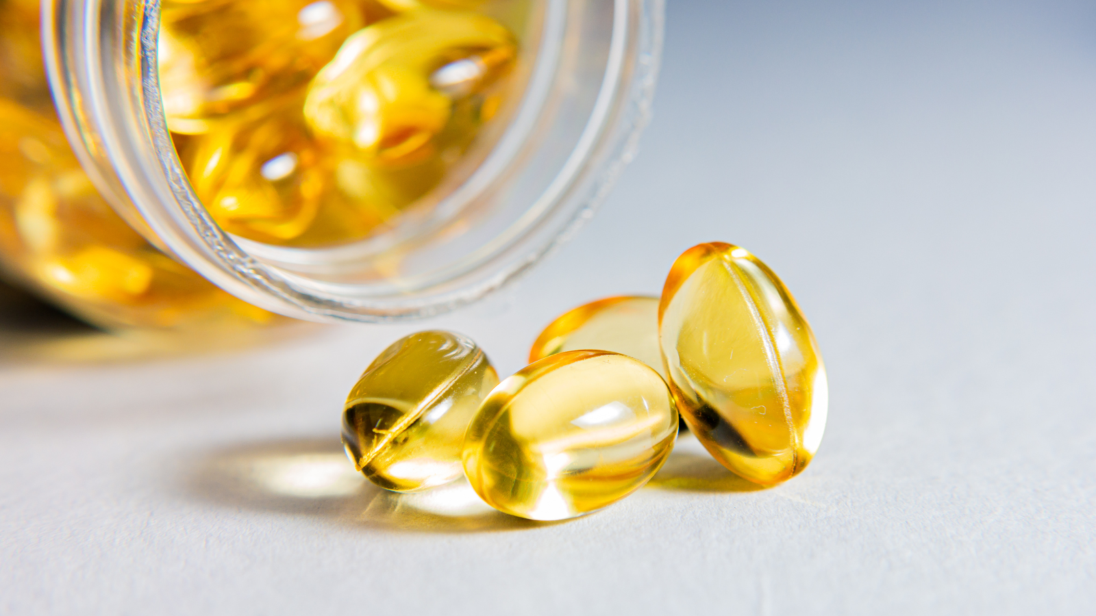 Bổ sung Omega 3 mỗi ngày dưới sự giám sát của bác sĩ