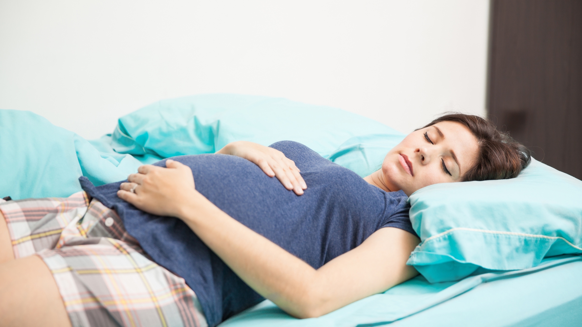 Nghén ngủ là gì? Vì sao cơ thể lại muốn ngủ nhiều khi có thai? 3