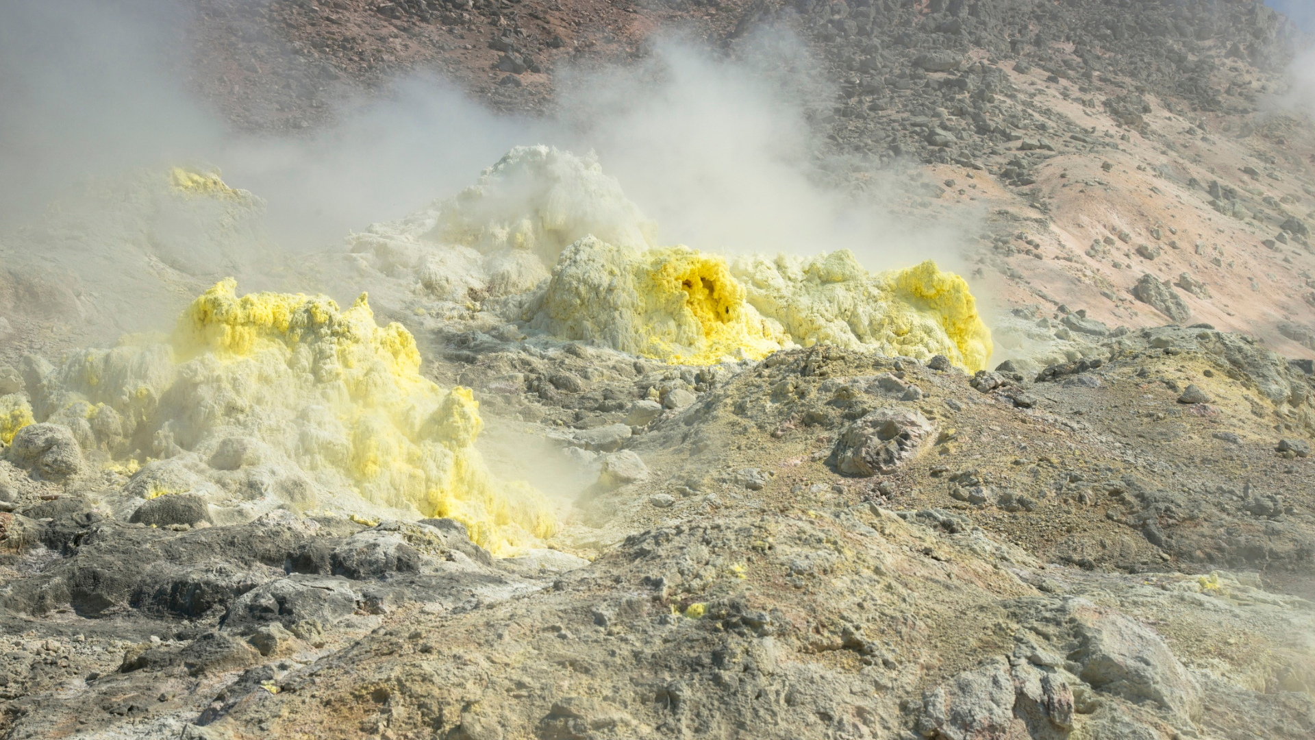 Một số môi trường làm việc có nguy cơ tiếp xúc khí lưu huỳnh