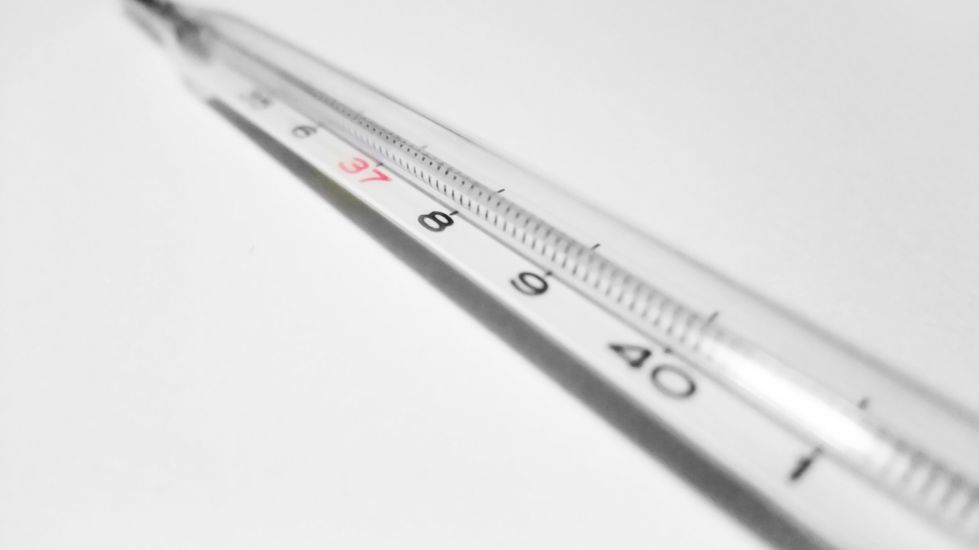 Ngộ độc thủy ngân có thể xảy ra khi nhiệt kế bị vỡ