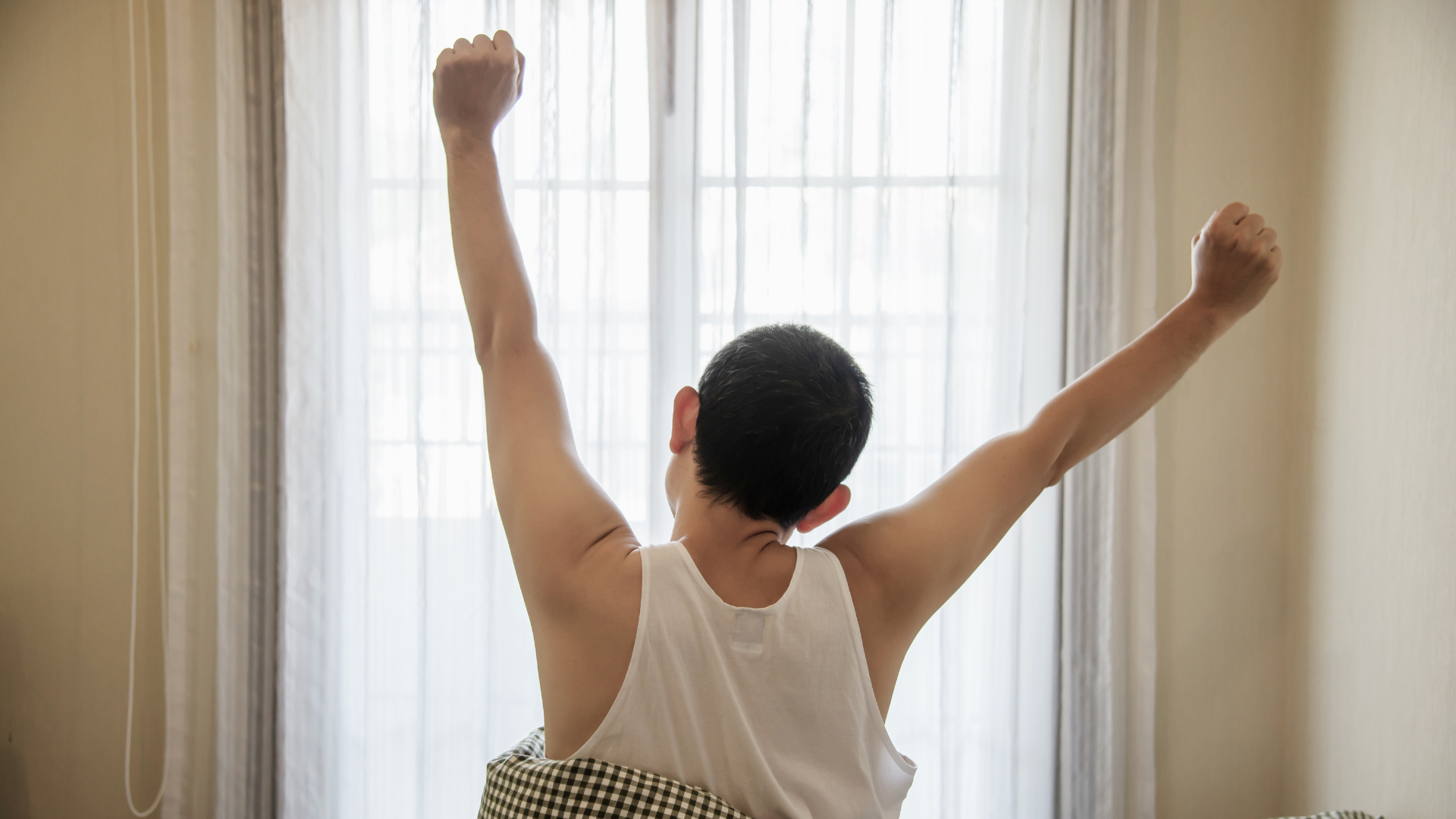 Khi ngủ đủ giấc, bạn sẽ thức dậy với cảm giác khỏe khoắn