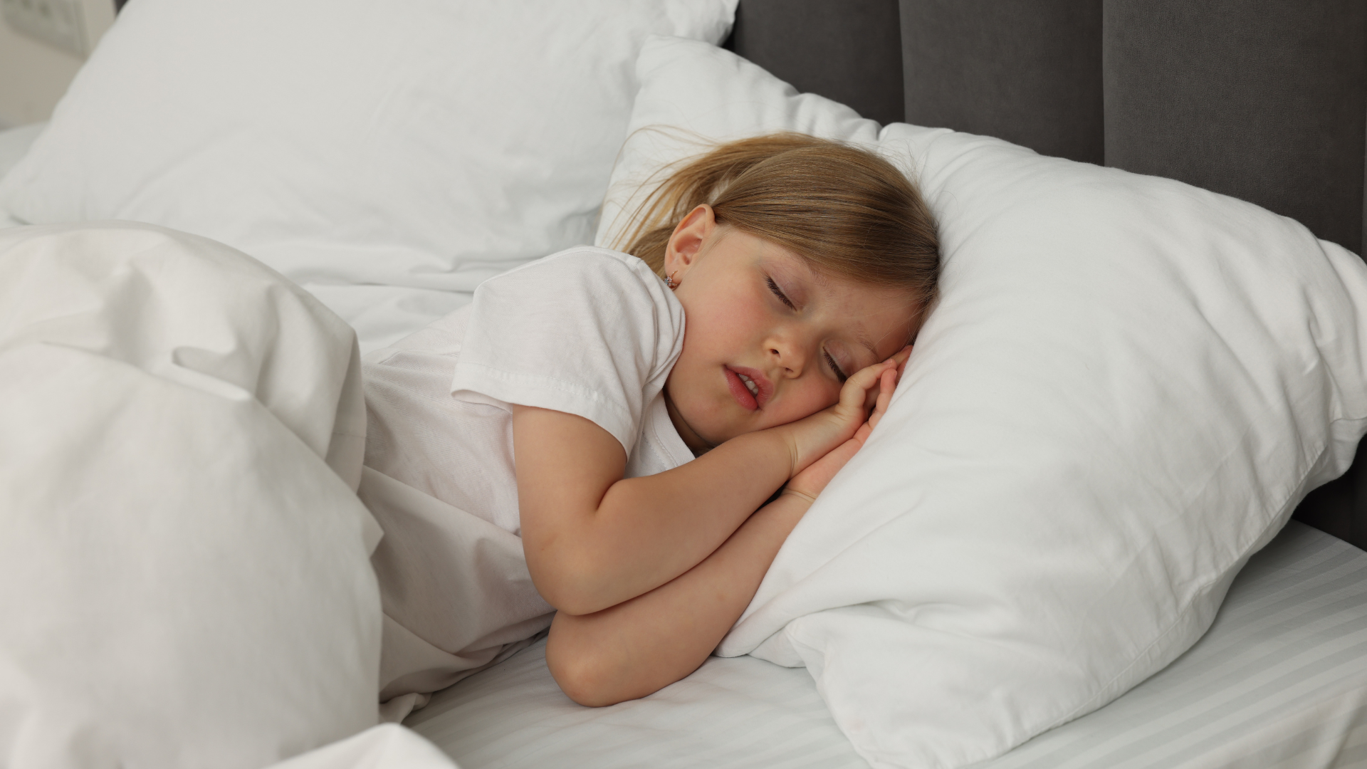Ngủ ngáy kéo dài cần được thăm khám y tế