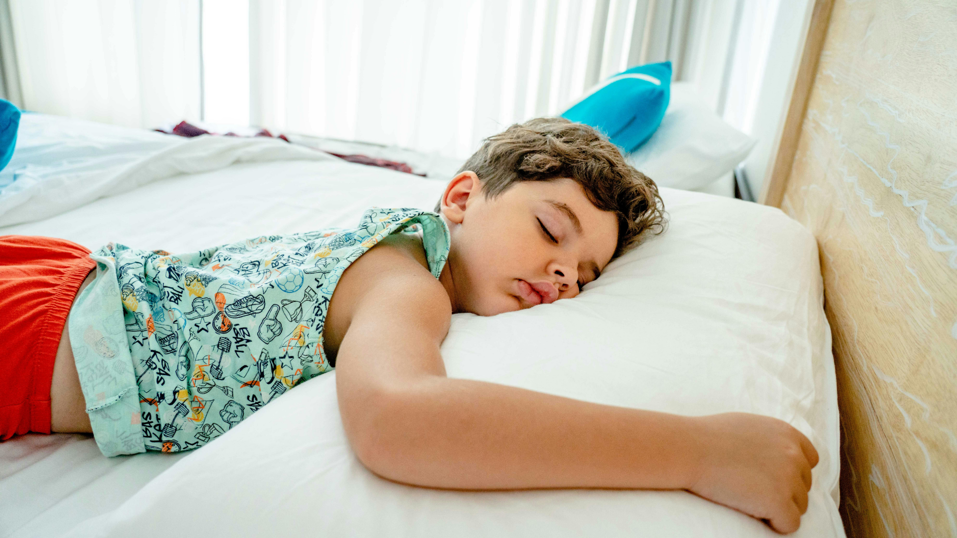 Ngủ trưa là gì? Vai trò trong sinh hoạt hằng ngày