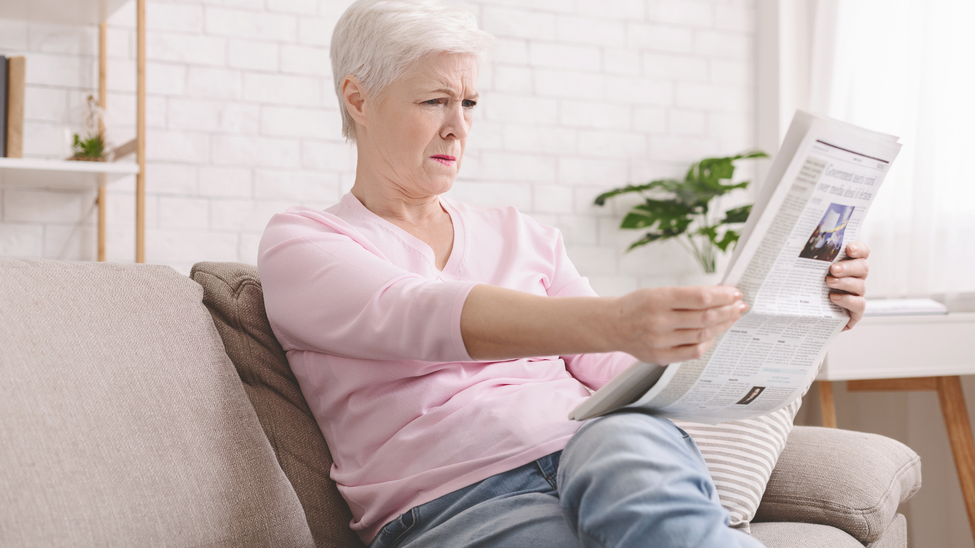 Dấu hiệu cần kiểm tra mắt ở người lớn tuổi