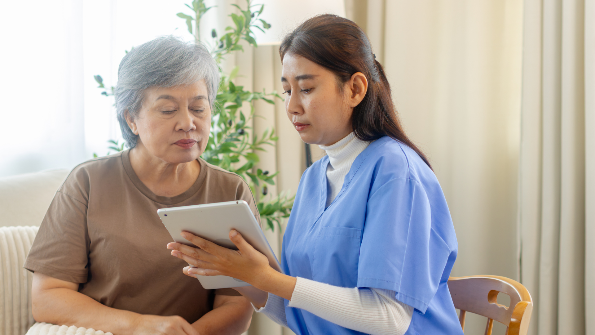 Người bệnh nên thăm khám để được tư vấn và điều chỉnh chế độ ăn uống cũng như phương pháp điều trị hợp lý