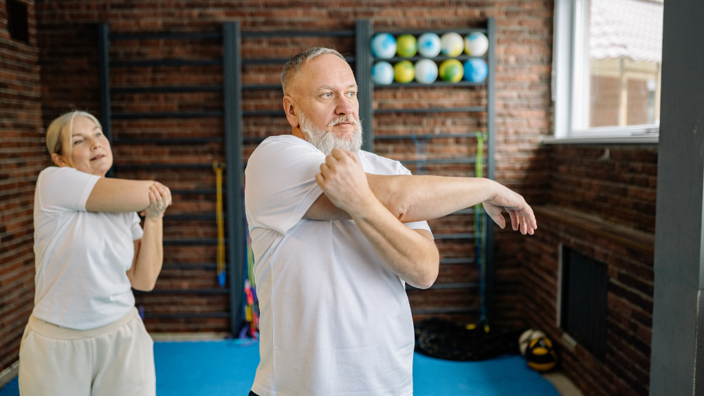 Hoạt động thể lực nhẹ đến vừa giúp cải thiện tuần hoàn và tăng sức bền tim mạch