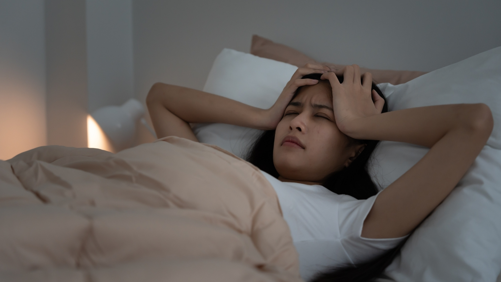 Căng thẳng kéo dài và thiếu ngủ là một nguyên nhân bệnh rối loạn chuyển hóa