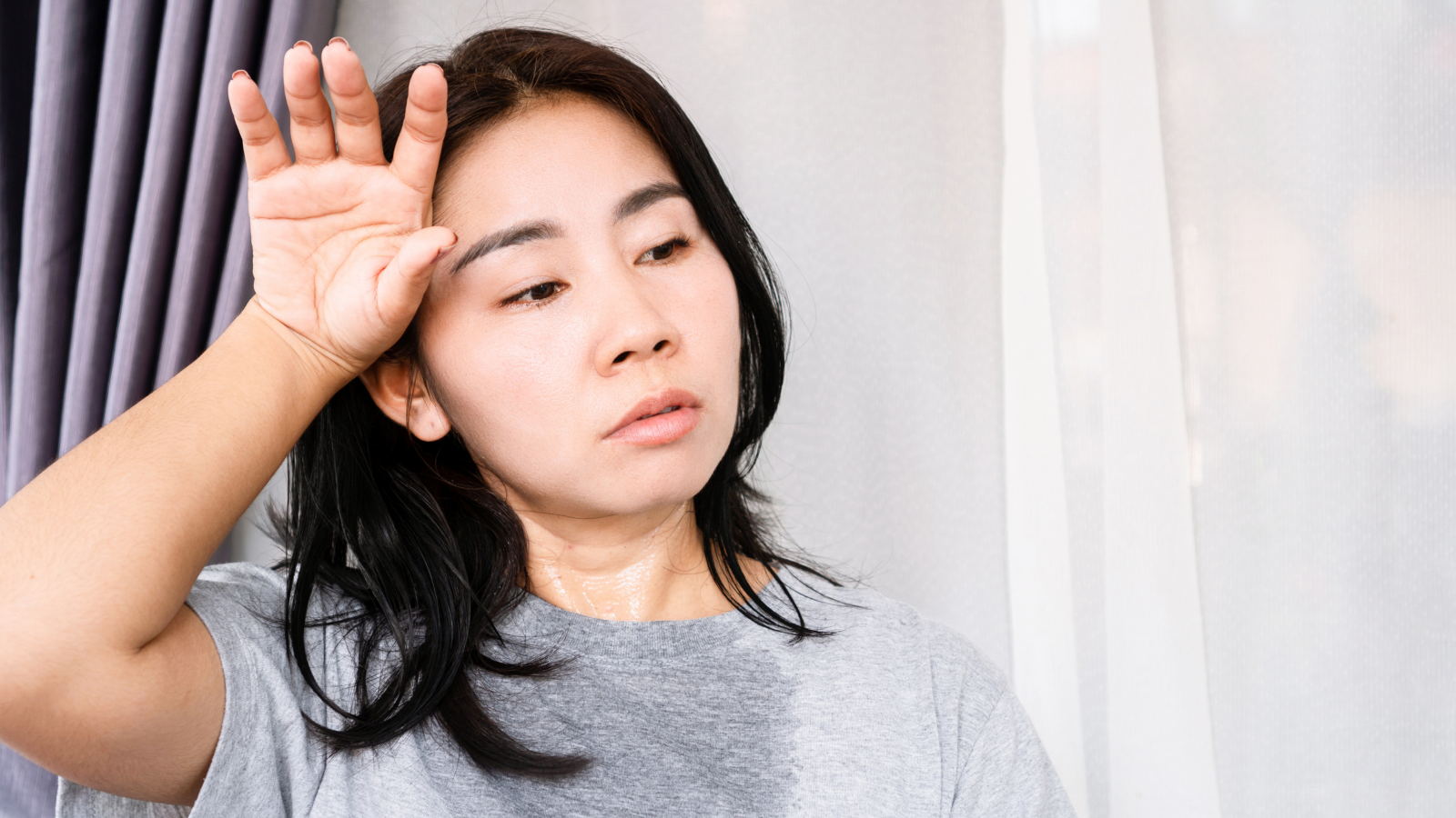 Mất nước khiến cơ dễ co thắt và gây chuột rút khi ngủ