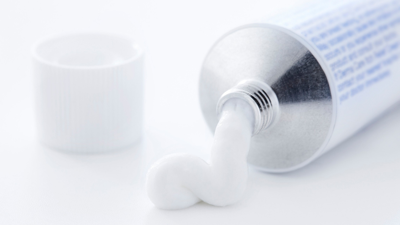 Không tự ý sử dụng thuốc bôi mà không có chỉ định từ bác sĩ