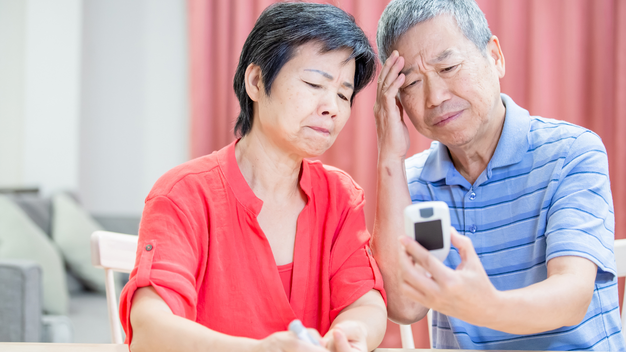 Càng lớn tuổi, thành mạch càng dễ bị xơ vữa, làm tăng nguy cơ nhồi máu cơ tim