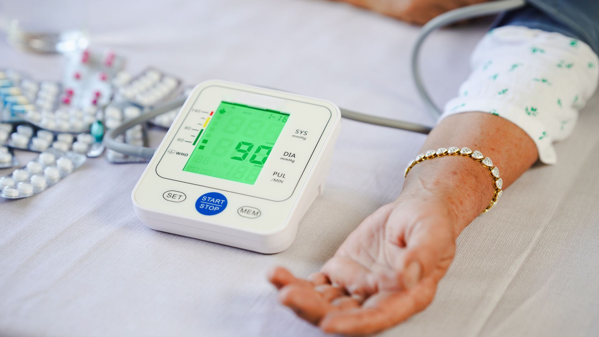 Chỉ số huyết áp tâm trương trên 90 có thể dẫn đến những nguy cơ sức khỏe nghiêm trọng nếu không kiểm soát sớm.