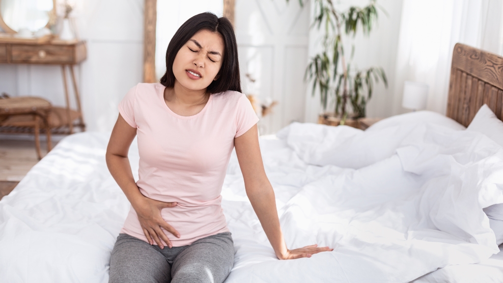 Những biểu hiện bất thường cần đi khám sau khi đặt thuốc phụ khoa