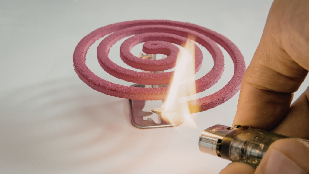 Giải đáp thắc mắc nhang muỗi có độc không