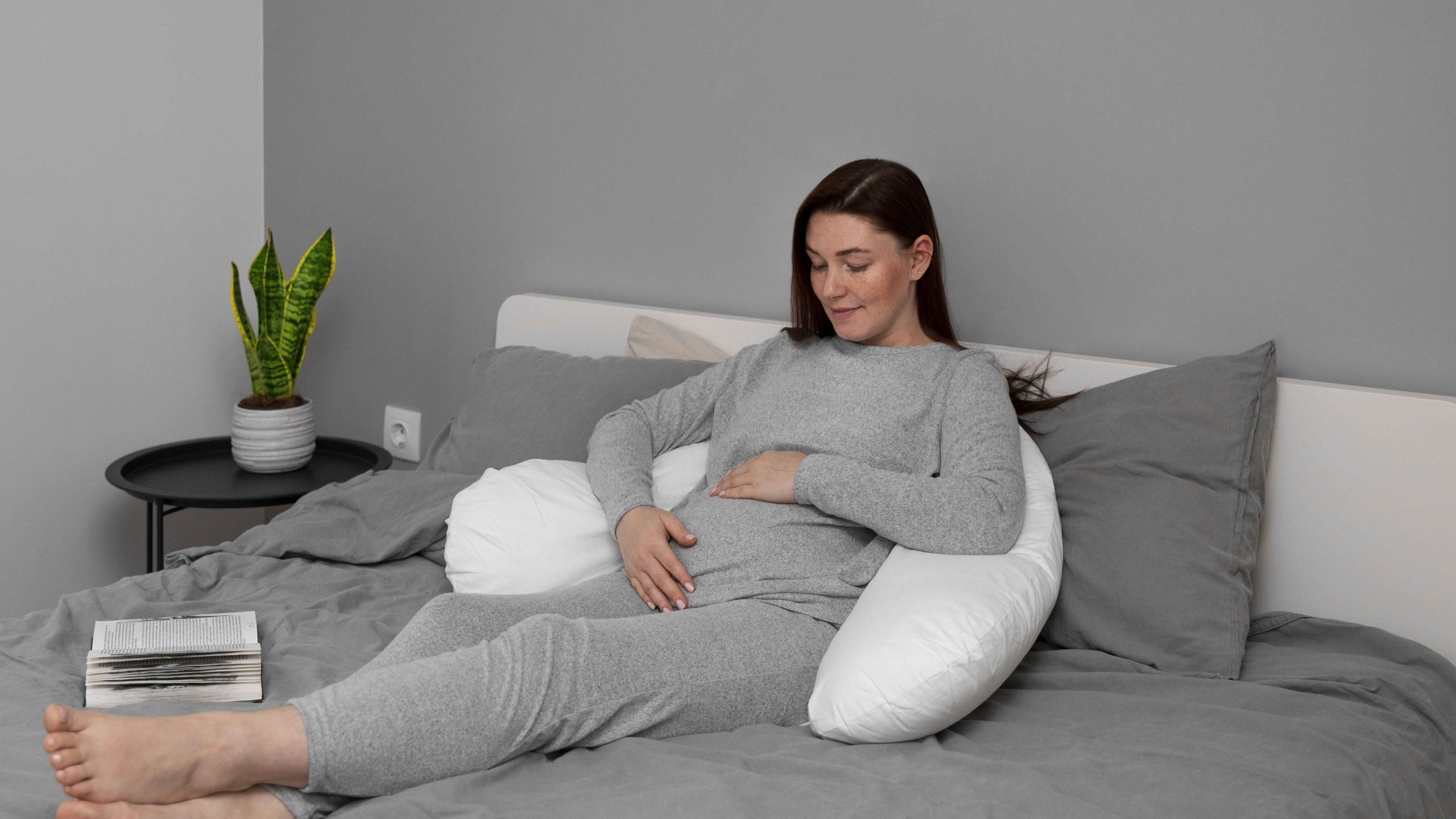Nếu bạn nhiễm độc thai nghén mức độ nhẹ bạn cần được nghỉ ngơi tuyệt đối