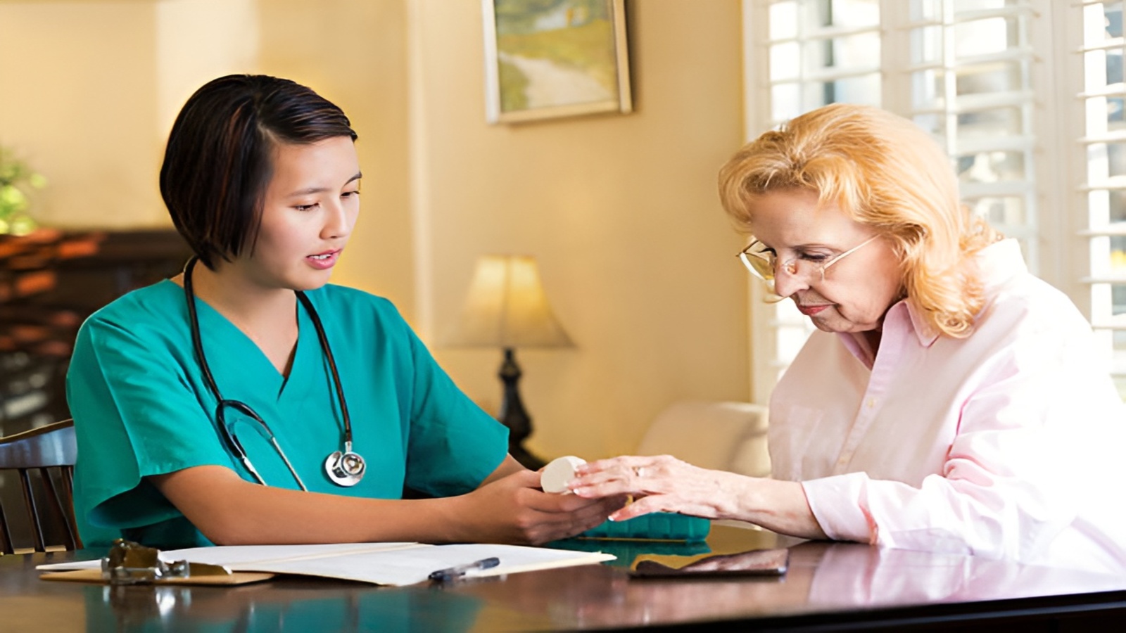 Nhiều người thắc mắc bệnh vảy nến có lây không
